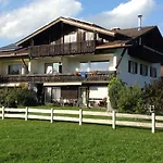 Schoenhensch 度假居 *